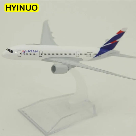 Boeing 787 Dreamliner | Escala 1:400 | En Aleación Metálica | Chile | Con Base para Exhibición