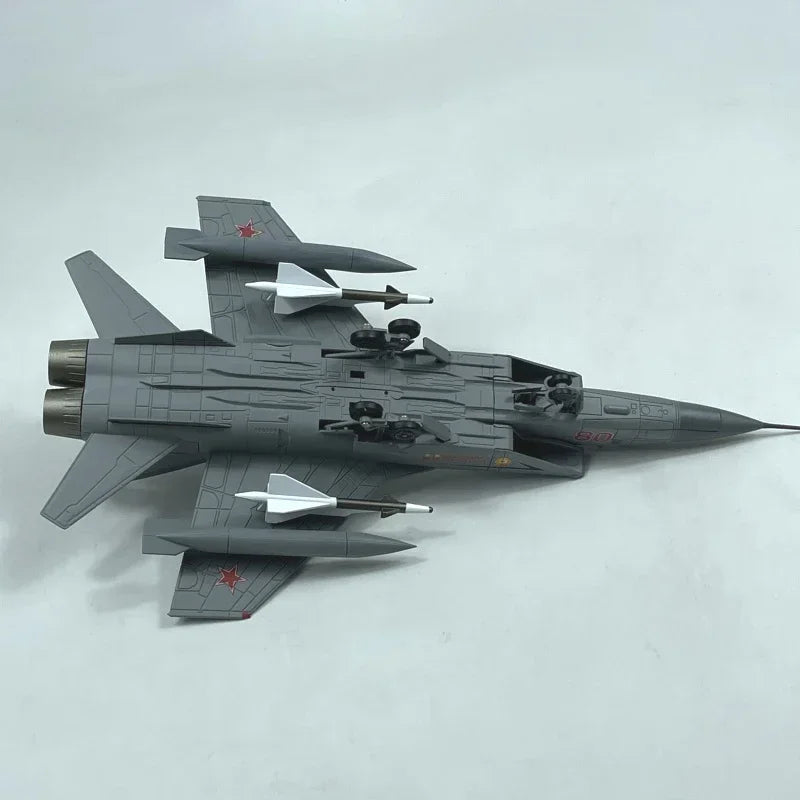 Mikoyan MiG-31 | Escala 1:72 (~31,5 cm) | En aleación metálica | Rusia | Caza interceptor