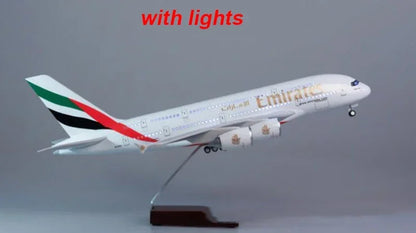 Airbus A380 | Escala 1:160 (~45,5 cm) | En Aleación Metálica y Plástico/Resina | Emiratos Árabes Unidos | Con Luces y Tren de Aterrizaje Retráctil