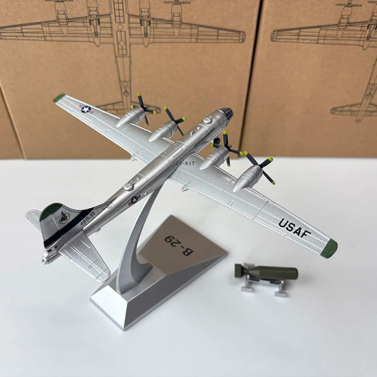 B-29 Superfortress | Escala 1:200 (~21,5 cm) | Aleación Metálica | EE. UU. | Bombardero Pesado, Modelo Estático para Exhibición